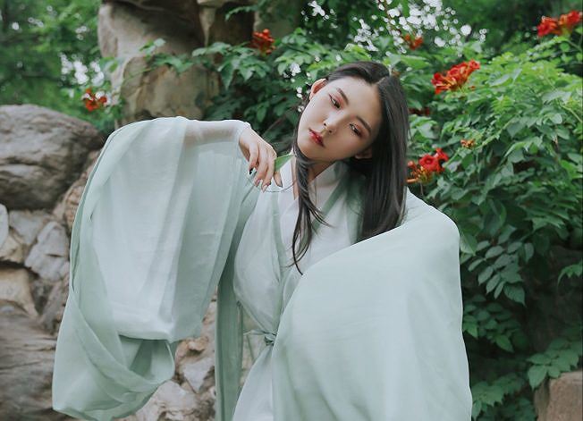 Bị truy nã ở Trung Quốc vẫn chạy trường cho con ở Mỹ - 2