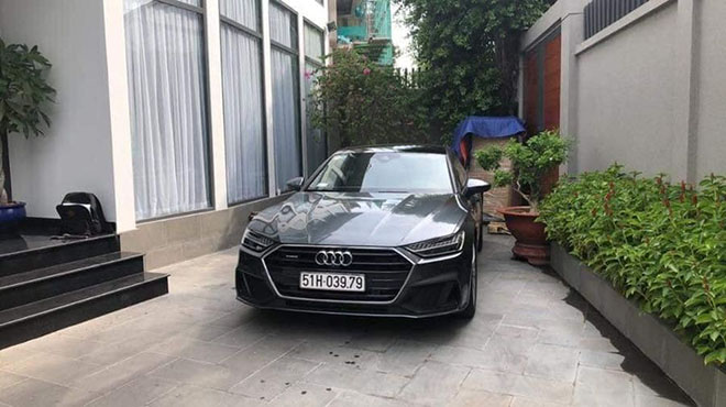 Cận cảnh Audi A7 Sportback 2018 đầu tiên về Việt Nam - 1