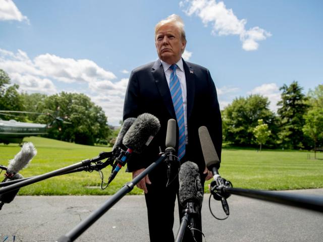 Thế giới - Trump nói về việc đưa 12 vạn quân đối phó Iran ở Trung Đông