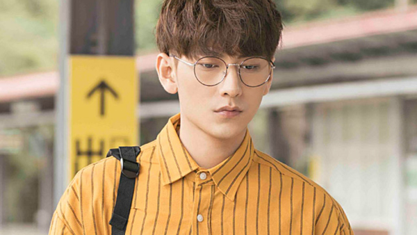 Đâu là những chàng trai sở hữu đôi môi trái tim trong showbiz Việt? - 4