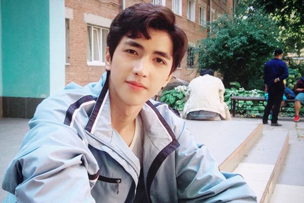 Đâu là những chàng trai sở hữu đôi môi trái tim trong showbiz Việt? - 14