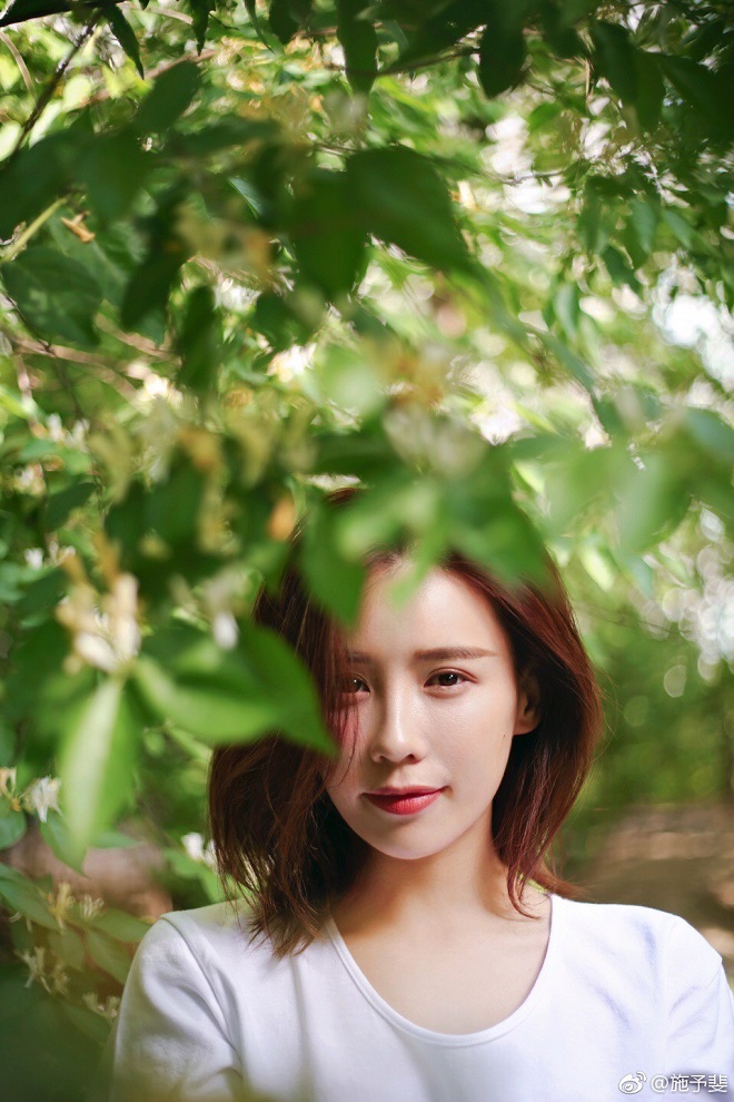 Nàng "A hoàn" khiến cả showbiz Hoa ngữ "ê chề" trên thảm đỏ Cannes là ai? - 5