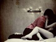 Gãy "của quý" khi đang mặn nồng với bồ, người đàn ông sững sờ khi gặp vợ