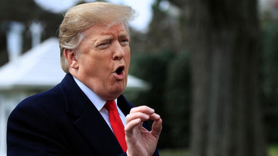 Ông Trump "vạ miệng" khi nói về vụ đoàn xe hộ tống gặp nạn - 1