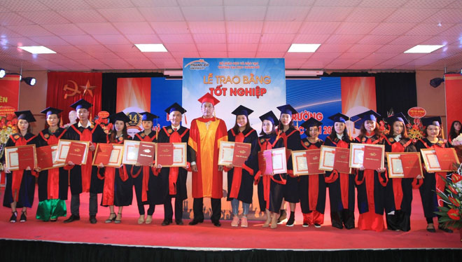 Hơn 4.000 cán bộ thanh tra, kiểm tra sẽ cắm chốt tại các điểm thi - 2