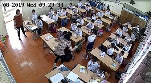 Xuất hiện clip cô giáo ở Hải Phòng đánh học sinh lớp 2 tới tấp - 1