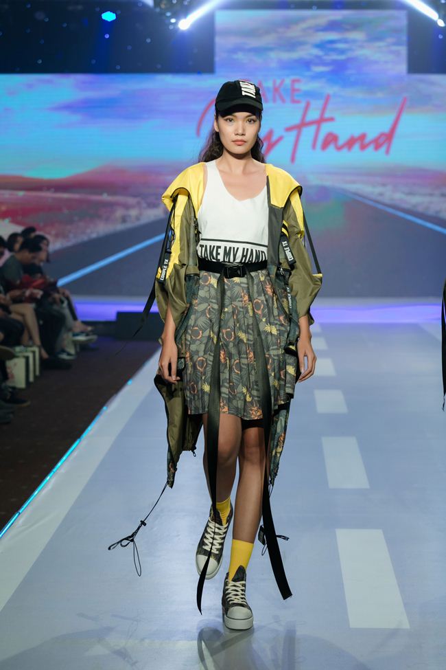 Thanh Hằng hội ngộ học trò The Face trên sàn catwalk - 7
