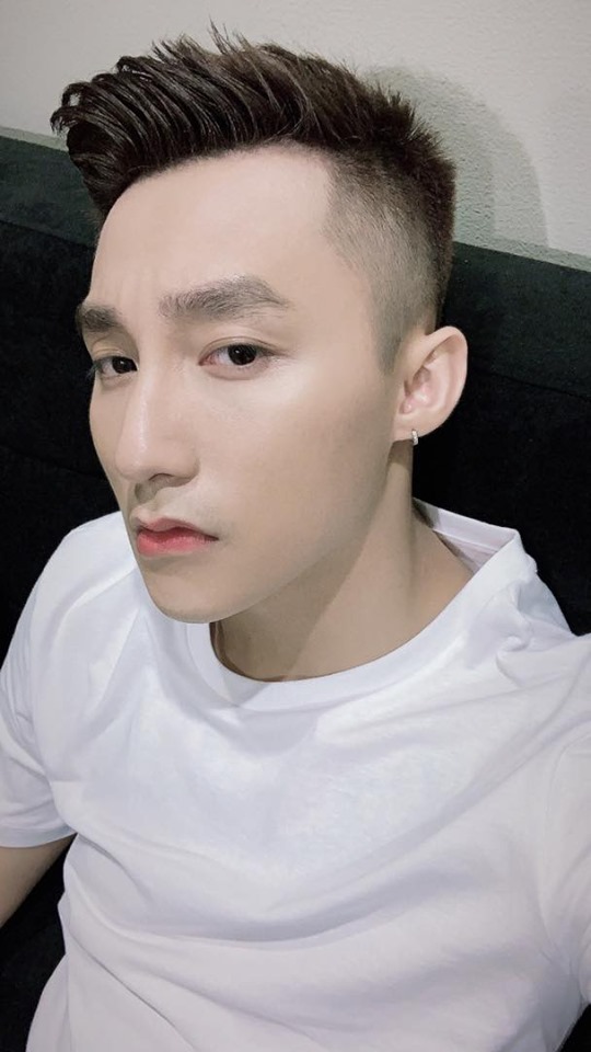 Rò rỉ ảnh hậu trường MV mới của Sơn Tùng khiến cư dân mạng "sôi sục" - 2