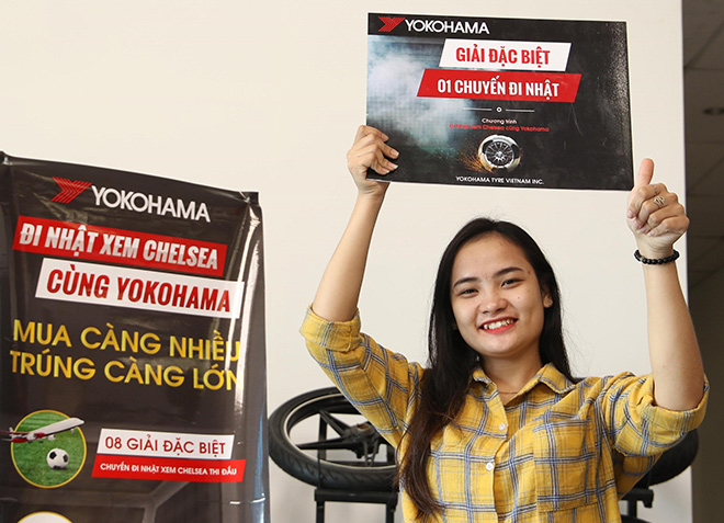 Khách hàng vỡ òa hạnh phúc khi nhận được quà tặng đặc biệt từ Yokohama - 2