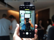 Thời trang Hi-tech - Cận cảnh ZenFone 6 siêu đẹp, iPhone XS Max chỉ là “con tép”