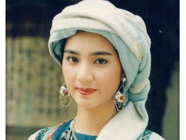 Làm đẹp - Đẹp như tiên, bông hoa hương sắc đài TVB xứ Cảng thơm vẫn bị cắm sừng