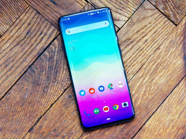 Thời trang Hi-tech - 10 lý do khiến OnePlus 7 Pro thắng thế trước iPhone Xs và Galaxy S10