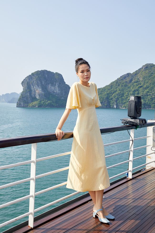 Đàm Vĩnh Hưng bảnh bao, Tú Hảo xinh tươi &#34;lạc lối&#34; ở đảo trái tim - 11