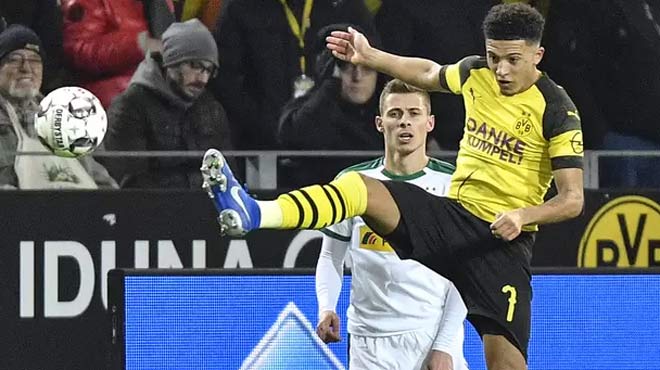 Gladbach - Dortmund: Mục tiêu khủng của MU khai màn cuộc chơi - 1