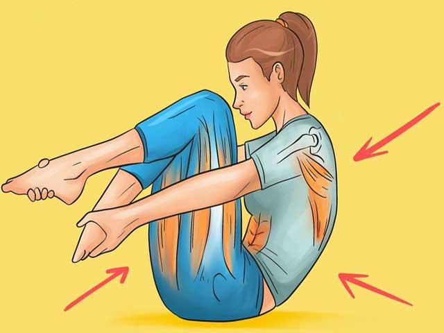 Sức khỏe đời sống - 8 mẹo giảm đau lưng không cần dùng thuốc cho dân văn phòng