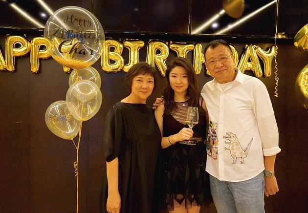"Trùm vai phụ Hong Kong" 70 tuổi bị tố gạ tình, đòi chat sex là ai? - 5