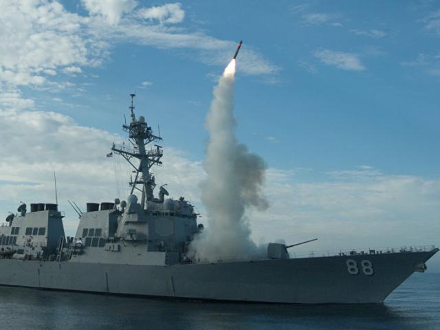 Thế giới - Tàu chiến Mỹ áp sát bãi cạn Scarborough, chọc giận Trung Quốc