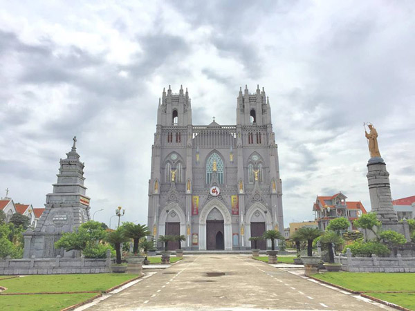 Những nhà thờ đẹp mê mẩn ở Nam Định khiến dân tình chỉ muốn &#39;xách balo lên và đi&#39; - 8