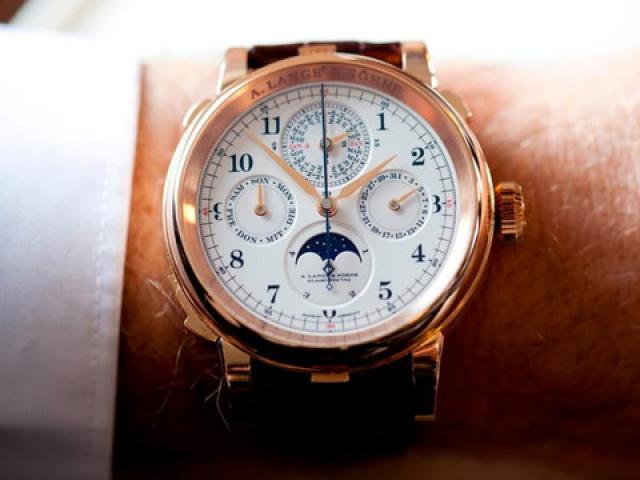 Kinh doanh - Ly kỳ vụ cháu bé 9 tuổi xin hoàn thuế đồng hồ 6 tỷ: Hải quan nói gì?