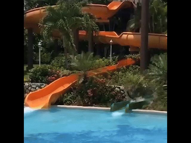 Video Clip Cười - Hài hước với những pha trượt máng nước có 1-0-2