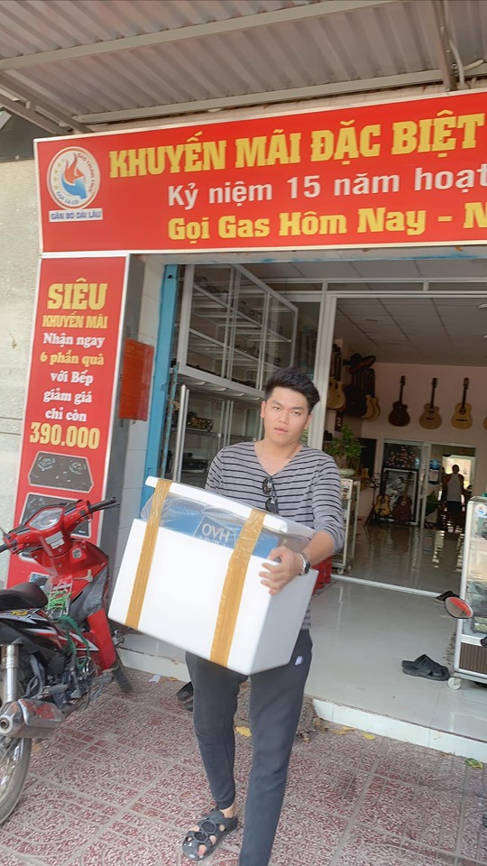 Bị chê &#34;bám váy vợ&#34;, chồng trẻ kém 7 tuổi của Lê Phương đáp trả bất ngờ - 7