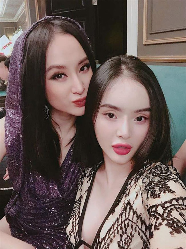 Lê Ngọc Phương Trang (sinh năm 1996) là em gái của người đẹp showbiz Angela Phương Trinh. 