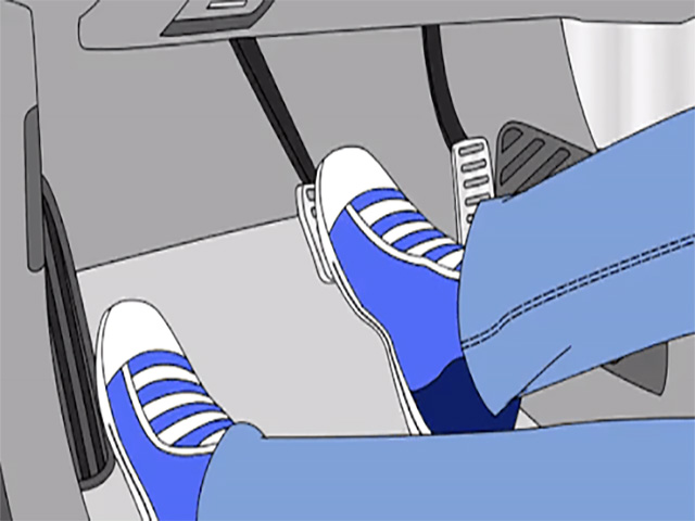 Tư vấn - Cách xử lý xe ô tô bị mất thắng trên đường