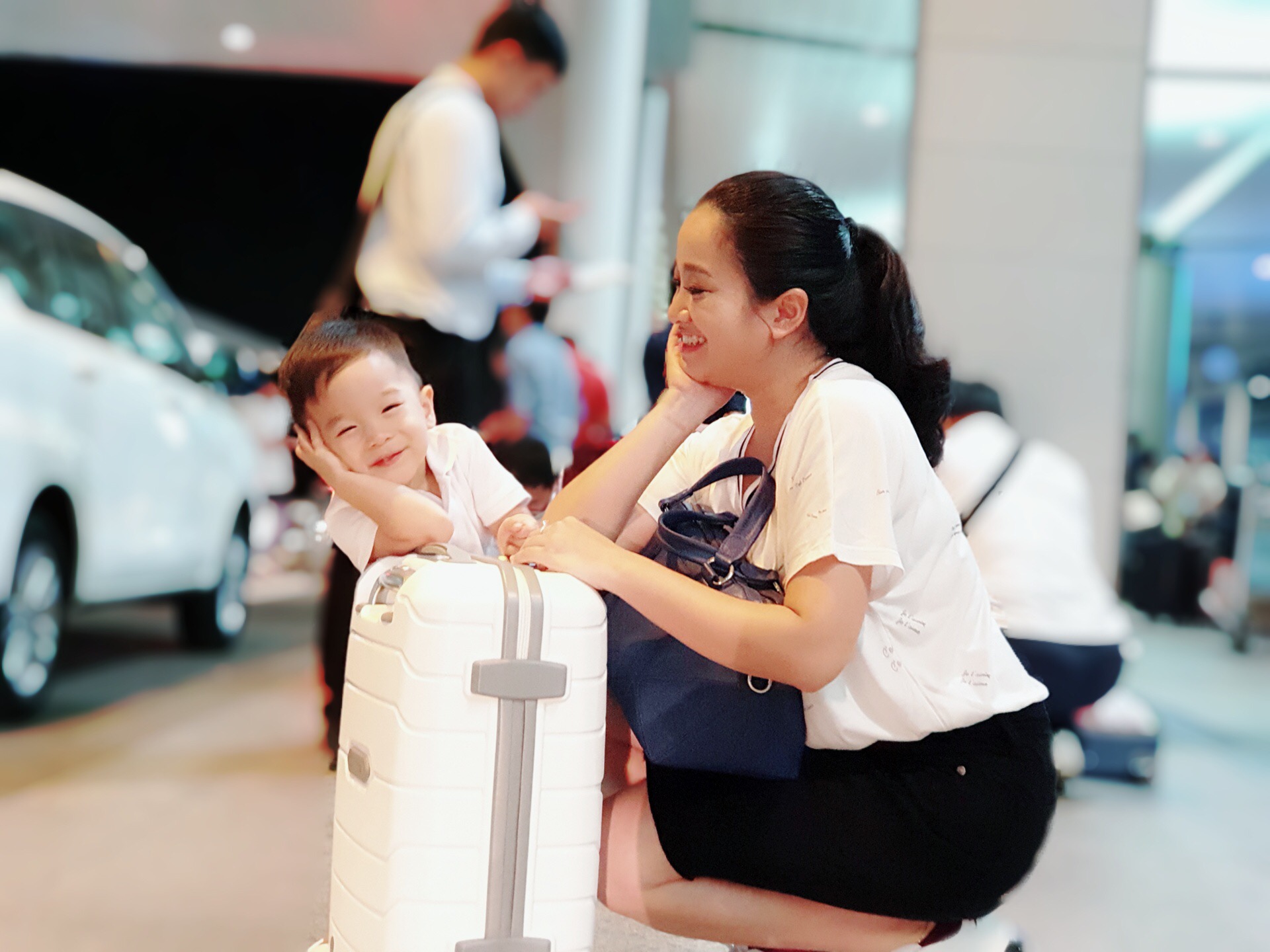 Vợ MC xinh đẹp, giỏi giang của Quốc Cơ sang Hàn Quốc làm sinh viên - 2