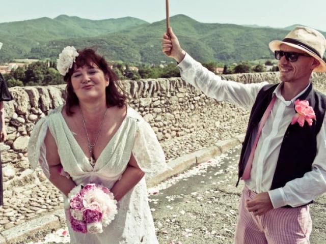 Phi thường - kỳ quặc - Người phụ nữ hạnh phúc với "ông chồng" khổng lồ sinh ra từ thế kỷ 14