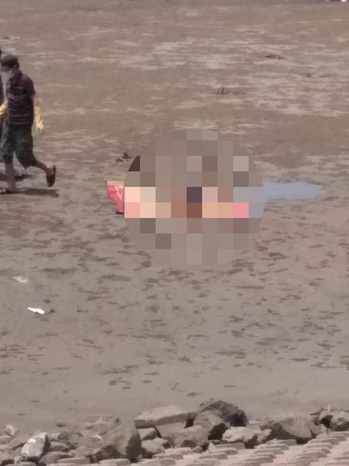 Rợn người phát hiện thi thể không còn nguyên vẹn trôi dạt vào bờ biển - 1