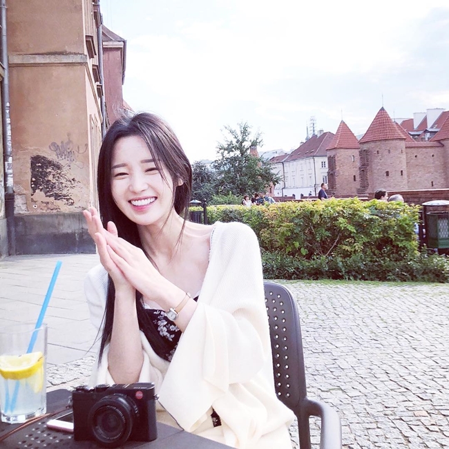 Mỹ nữ bị tuột nội y trên sân khấu ca nhạc sau 11 năm giờ ra sao? - 8