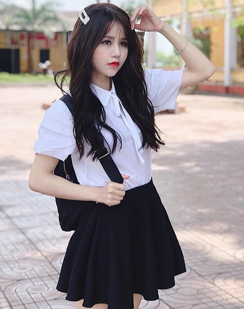 Cận cảnh thiếu nữ xinh đẹp bị "ném đá" trong Vlog Bà Tân - 6