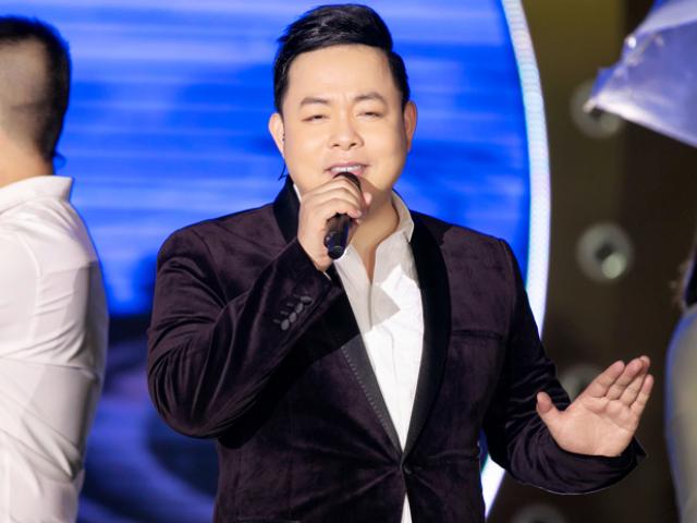 Quang Lê “dằn mặt” ca sĩ mắc bệnh ngôi sao trên sân khấu