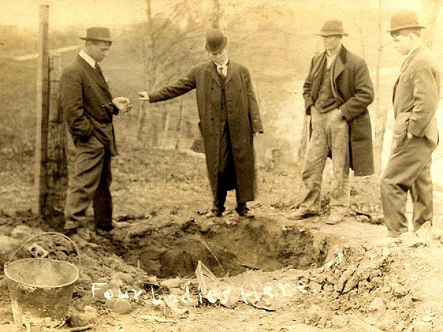 Pháp luật - Sự thật đáng sợ đằng sau thi thể 4 mẹ con trong căn nhà cháy: Ngôi nhà bí ẩn