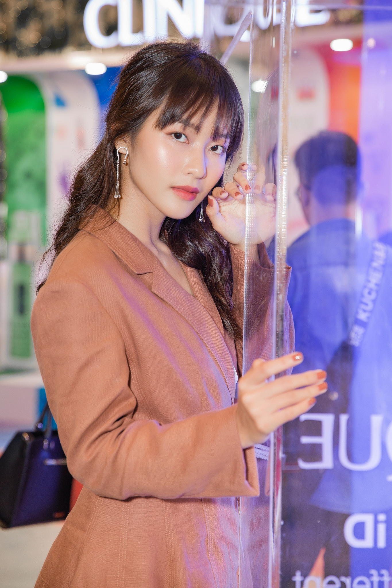 Khả Ngân bất ngờ tái xuất sau vai diễn gây tranh cãi ở “Hậu duệ mặt trời” - 1