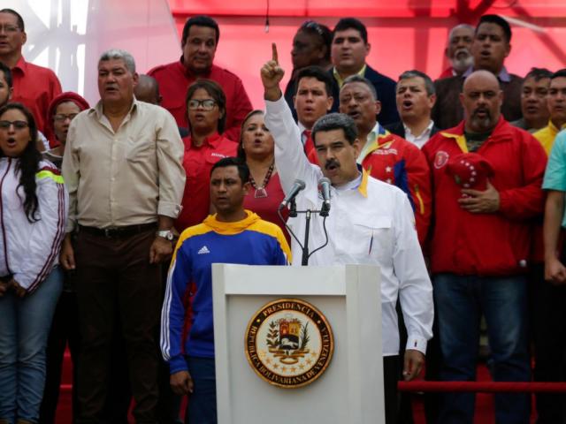 Thế giới - Nga mang quân đội đến để giúp Venezuela "sẵn sàng chiến đấu" trước mối đe dọa Mỹ