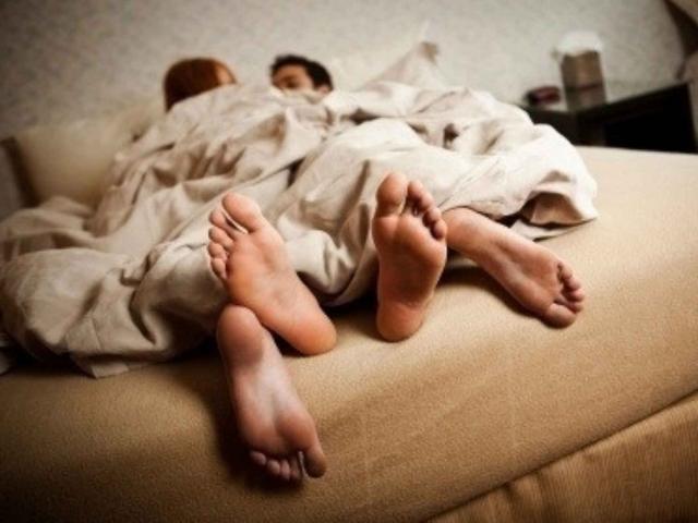 Sức khỏe đời sống - Clip: Bác sĩ hướng dẫn cách xử lý khi "cậu nhỏ" bị đau