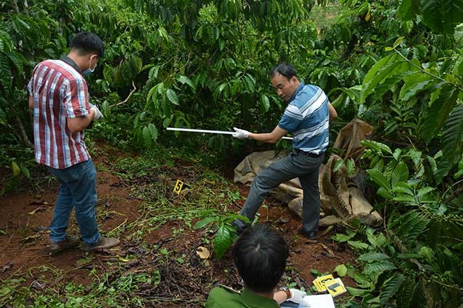 Nóng trong tuần: Bị bắt, mẹ nữ sinh ship gà định để lại “ám hiệu” - 3