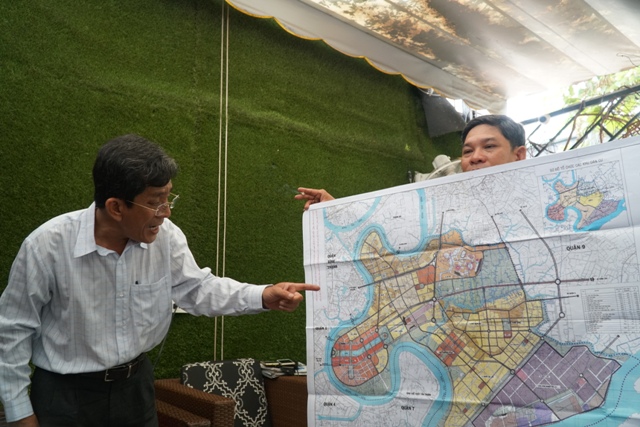 Người dân Thủ Thiêm &#34;ở trọ&#34; ngay trên ngôi nhà của mình - 5
