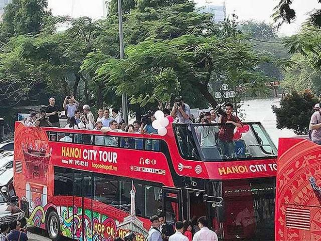 Tin tức trong ngày - Xe buýt 2 tầng sẽ "chôn chân" ở TP.HCM?