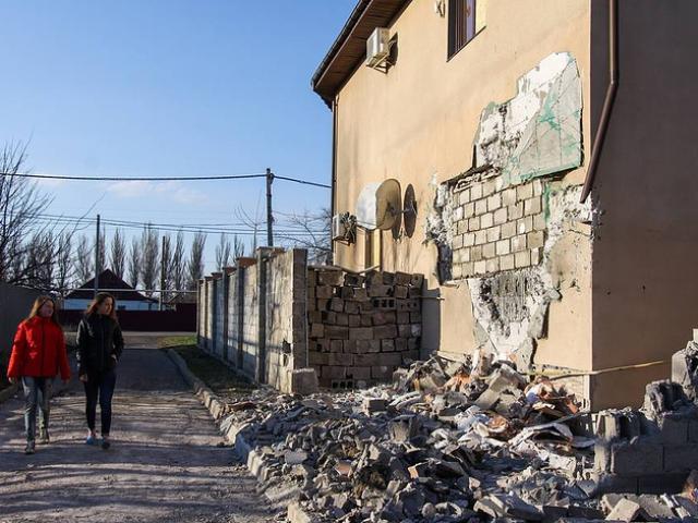 Thế giới - Quân đội Ukraine bắn phá dữ dội 5 khu dân cư ở Donetsk, chọc giận Nga