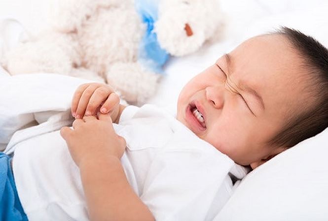 Hơn 96% trẻ mang vi khuẩn gây ung thư dạ dày là do &#39;lây&#39; từ bố mẹ - 1