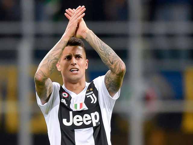 Bóng đá - Chuyển nhượng MU 27/5: "Derby Manchester" vì hậu vệ phải Juventus