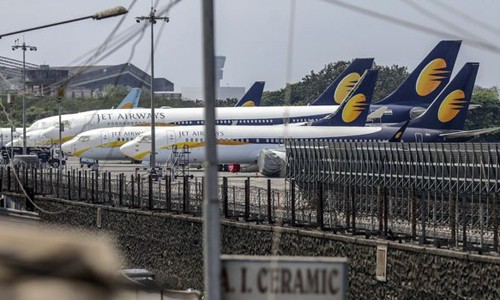 Vợ chồng ông chủ hãng hàng không bỏ trốn vì &#34;nổ&#34; đặt mua 150 máy bay Boeing 737 MAX - 2