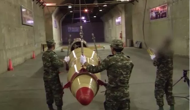 Chiến tranh cận kề: Iran tung video quay “thành phố tên lửa” dưới lòng đất - 3