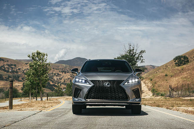 Lexus RX 2020 với những thay đổi này liệu có khiến các đối thủ cùng phân khúc phải dè chừng? - 1