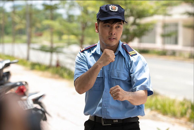 Ưng Hoàng Phúc: “Tôi ngồi xe lăn, mổ đi mổ lại 4 lần” - 4