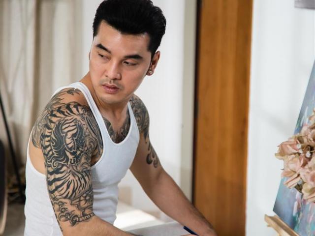 Đời sống Showbiz - Ưng Hoàng Phúc: “Tôi ngồi xe lăn, mổ đi mổ lại 4 lần”