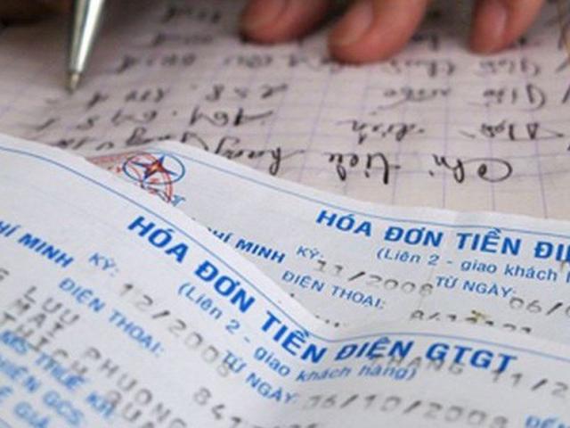 Kinh doanh - Nóng trong tuần: Xôn xao vụ "đính chính khủng" hóa đơn điện từ 23 triệu lên... 40 triệu