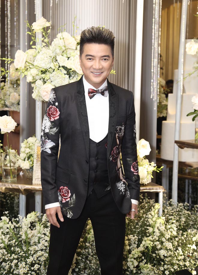 Hà Hồ và con trai xuất hiện bên dàn sao Việt dự đám cưới xa hoa của Dương Khắc Linh - 3